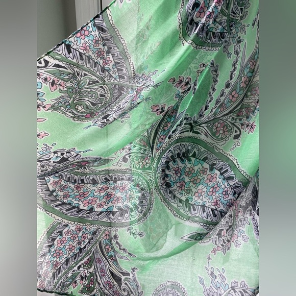 Paisley Sheer Scarf/Shawl - Picture 4 of 4